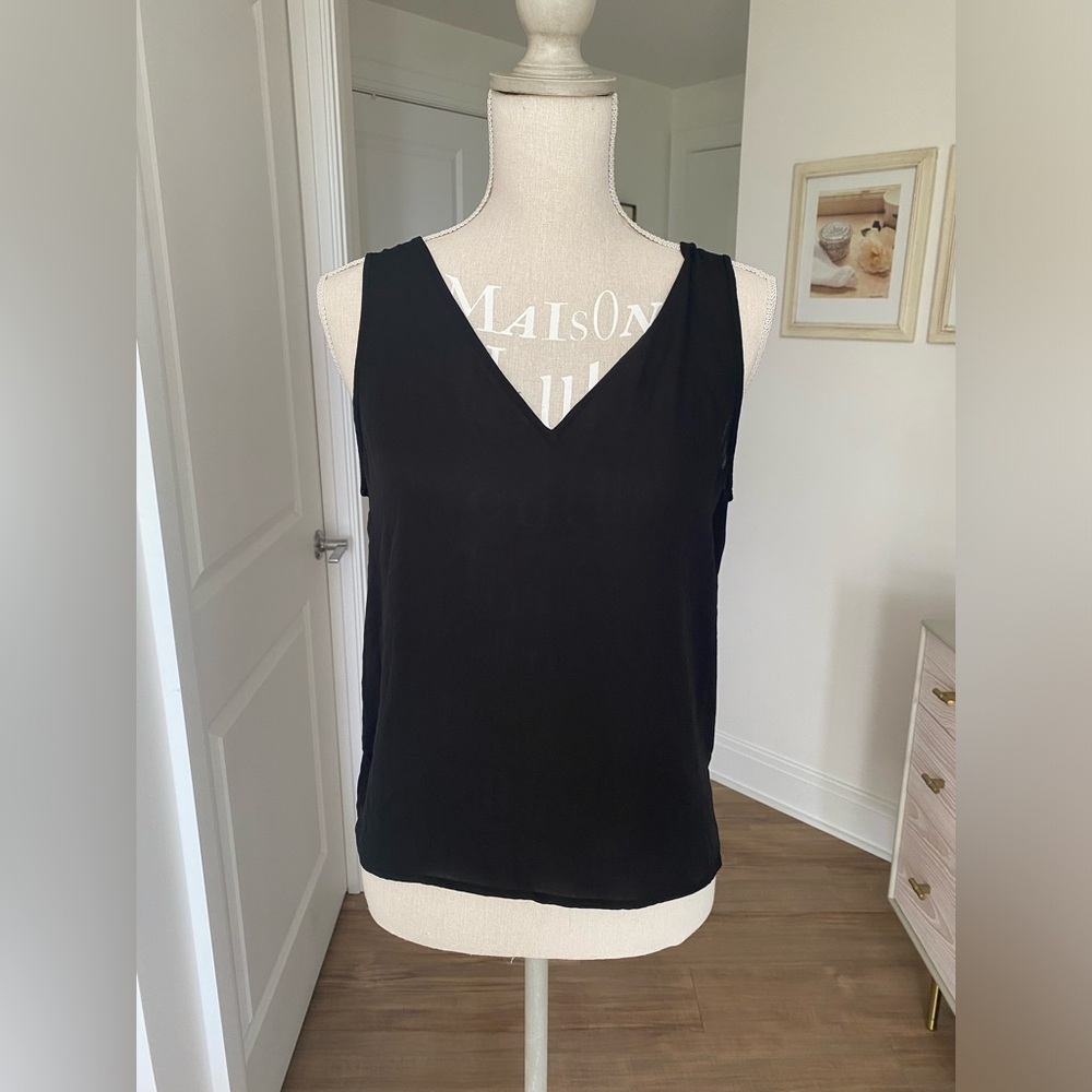 Black Sleeveless Top